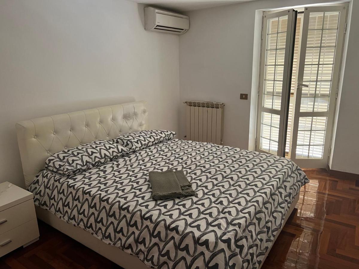 “ La Casa di Vic” bilocale vicino Staz.Ferrov. Appartamento Monterotondo  Esterno foto